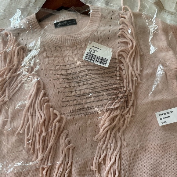 Ontwelfth blush pink boho Fringe long sleeve sweater NWT size M - Picture 12 of 12